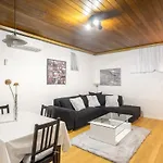 Viktor apartment